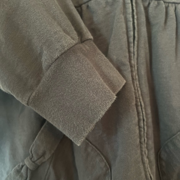 Anthropologie| Lilka gray zip up hoodie with bow pockets size M - Picture 3 of 6